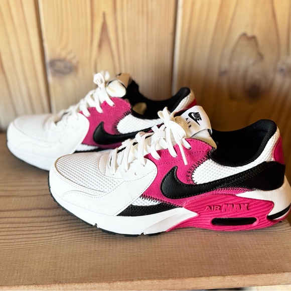 Nike Air Max Excee White/Black/Rush Pink Women’s Size 8 (US) - Picture 1 of 7